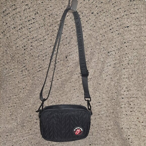 ROLLING STONES-ICONIC Collection-Quilted Chevron Crossbody Bag-Black-EX - Picture 1 of 7